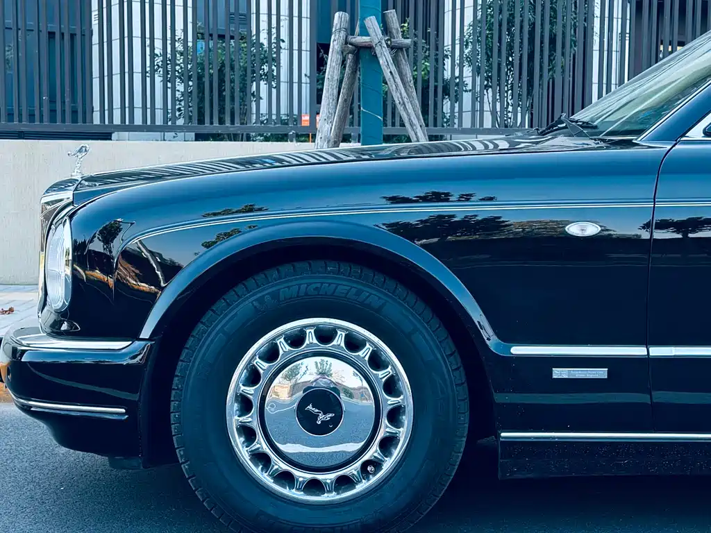 Rolls-Royce Phantom 2004 6.7L Standard Edition