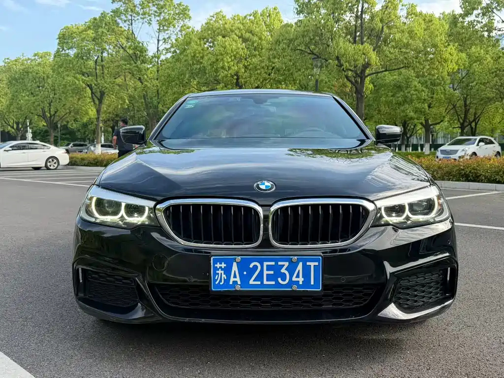 BMW 5 Series 2019 525Li M Sport Package