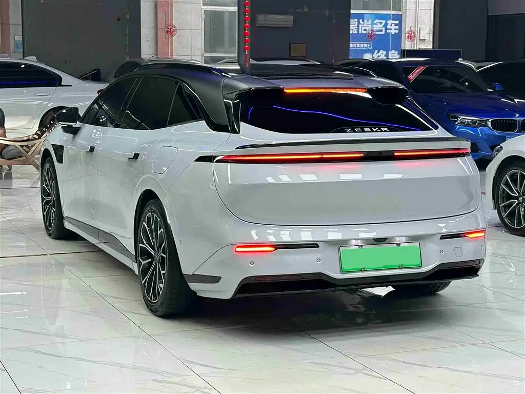 Zeekr 007GT