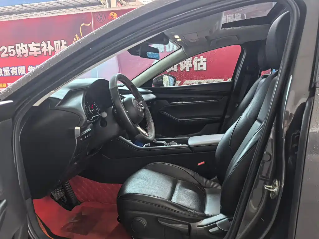 Mazda 3 Axela 2020 2.0L Automatic Zhiya Edition