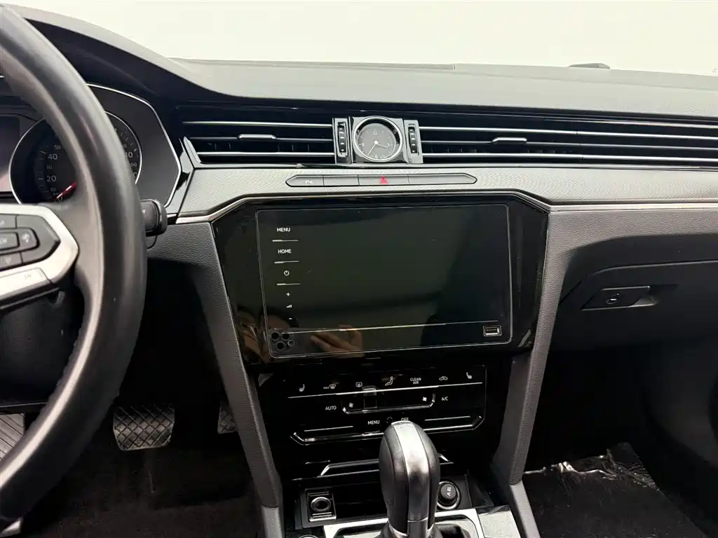 Magotan 2020 330TSI DSG Leading Edition