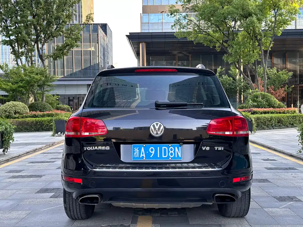 Volkswagen Touareg 2011 3.0TSI Standard Edition