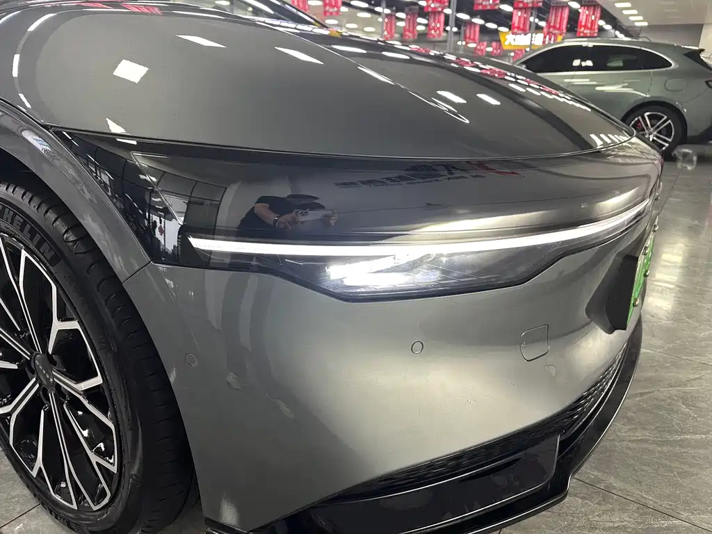 Zeekr 007 2025 RWD Intelligent Driving Edition 75kWh