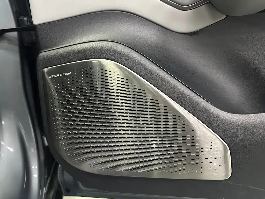 Zeekr 007 2025 RWD Intelligent Driving Edition 75kWh