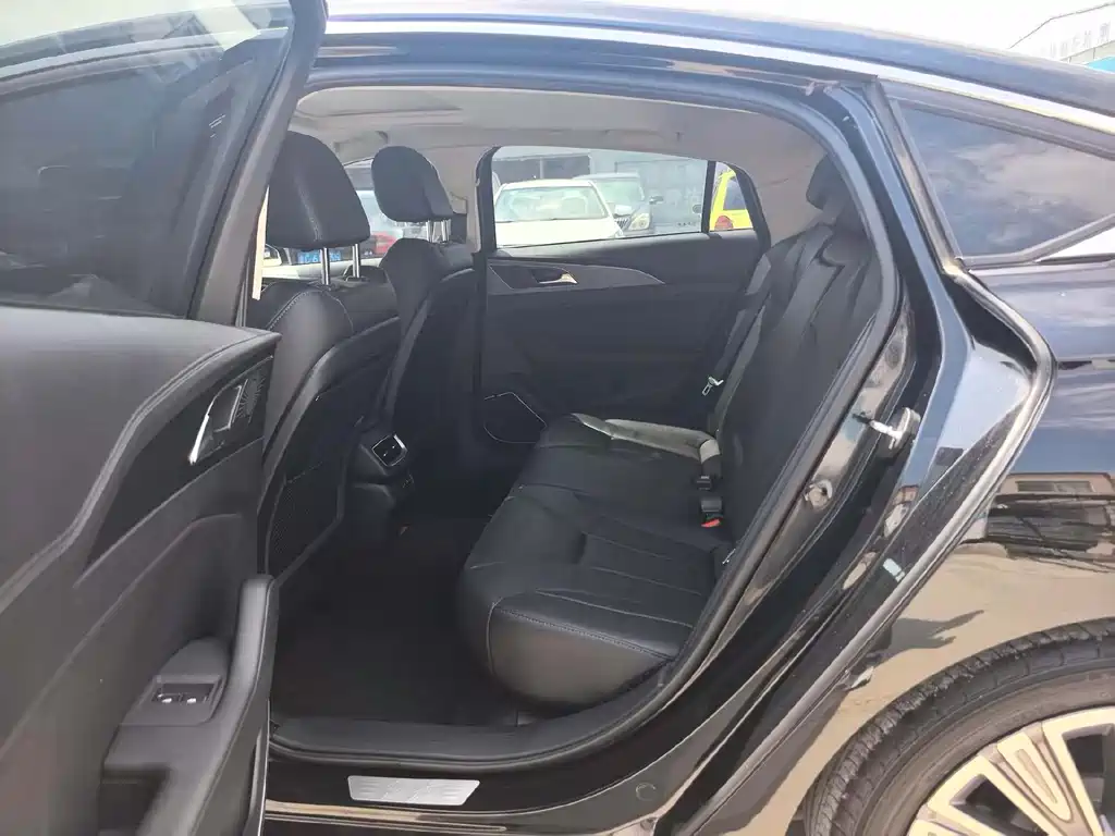 Hongqi H5 2022 Classic Edition 1.5T DCT Qiyun Edition