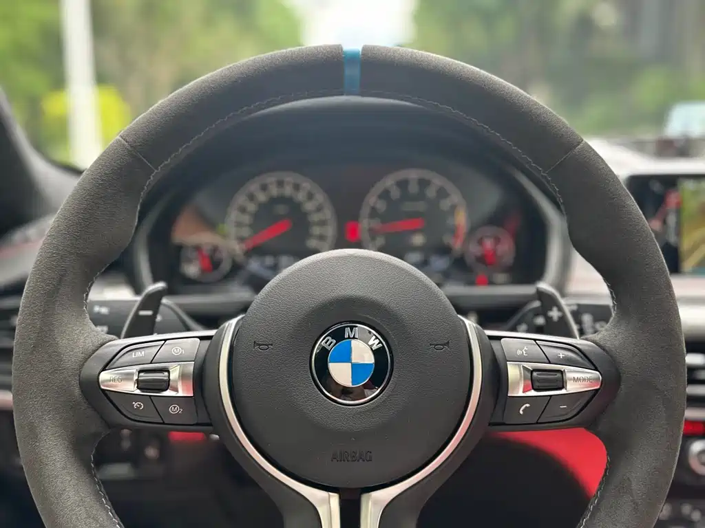 BMW X5 M 2013 - фото 21