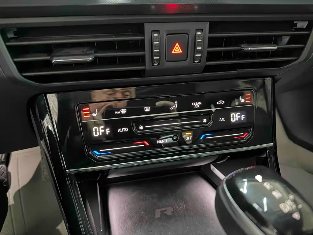 Volkswagen Passat 2022 280TSI Elite Edition