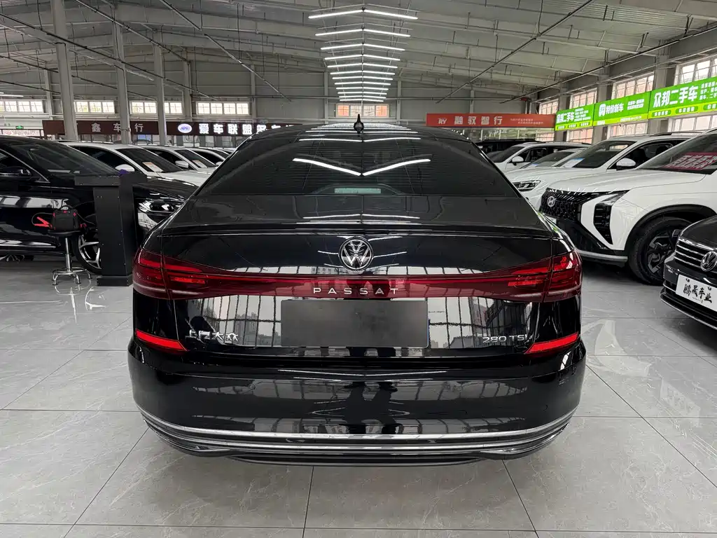 Volkswagen Passat 2022 280TSI Elite Edition
