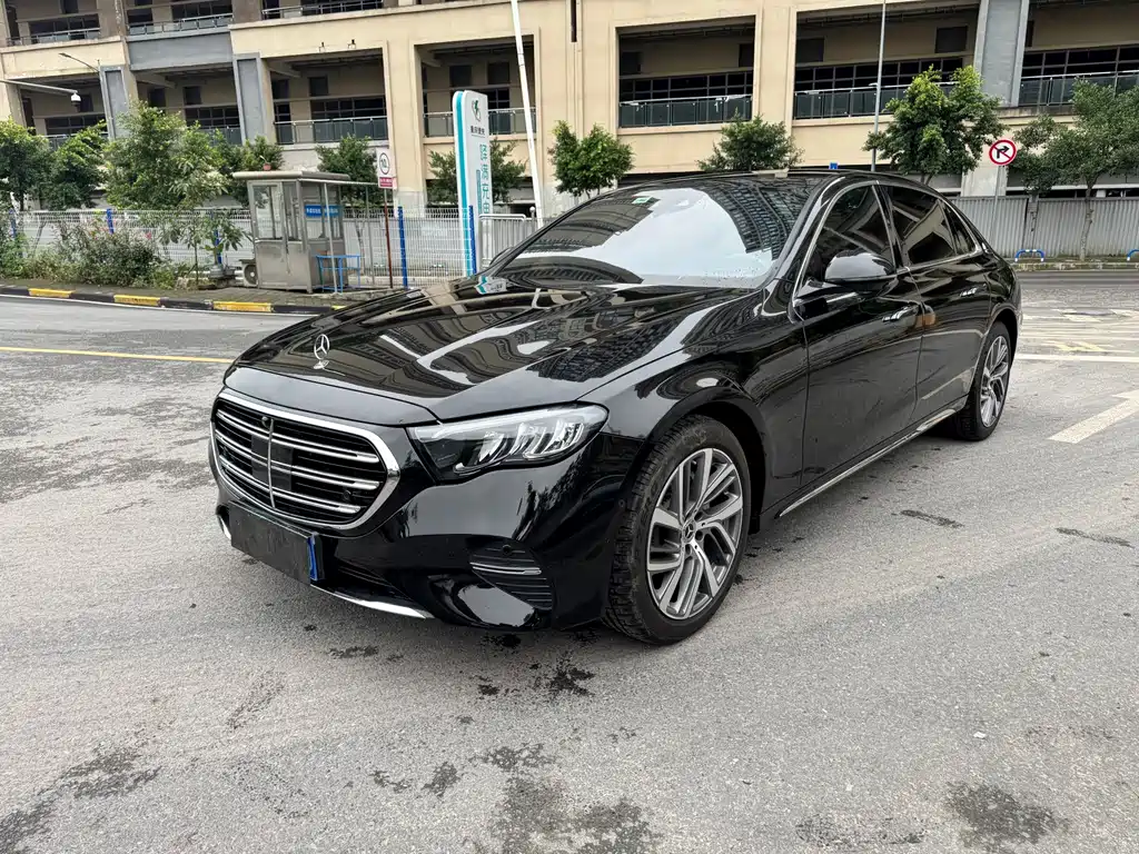 Mercedes-Benz E-Class 2024 E 300 L Fashion Edition