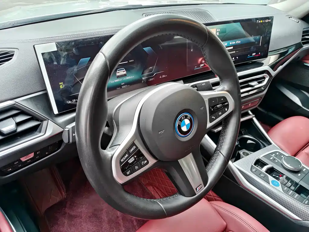 BMW i3 2024 eDrive 40 L Night Edition