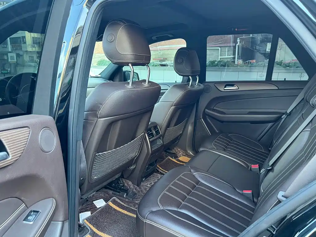 Mercedes-Benz GLE 400 4MATIC