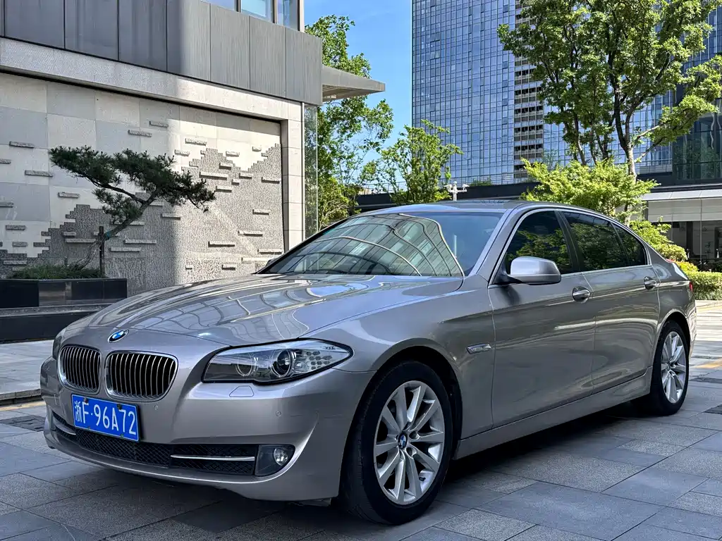 BMW 5 Series 2013 530Li Leading Edition