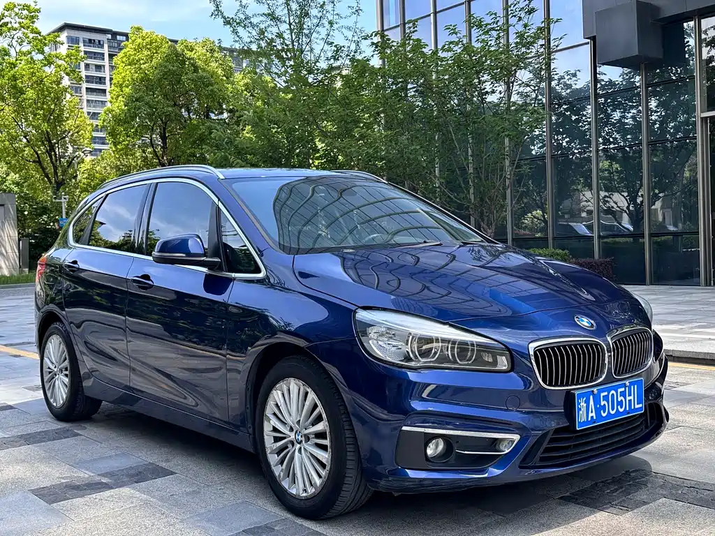 BMW 2 Series Active Tourer 2014 220i Luxury Design Package