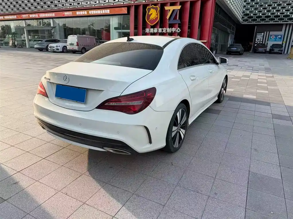 Mercedes-Benz CLA 2017 Facelift CLA 200 Fashion Edition