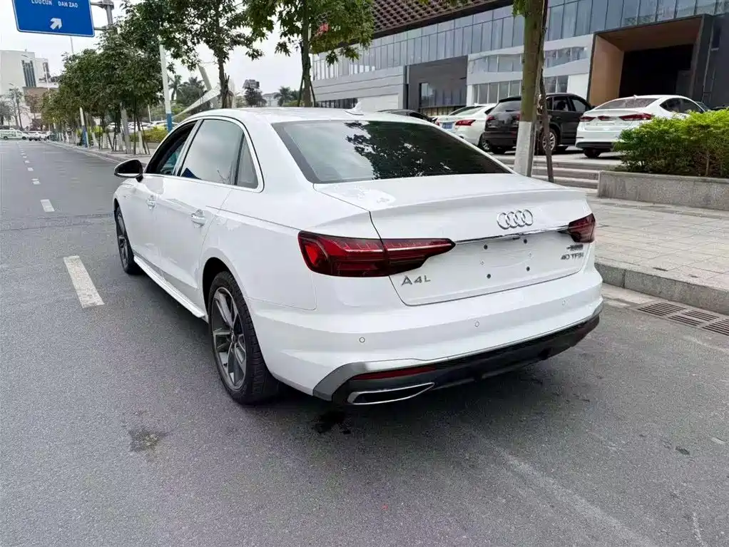 Audi A4L 2020 40 TFSI Fashion Dynamic Edition
