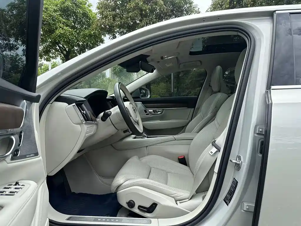 Volvo S90 2021 B5 Inscription