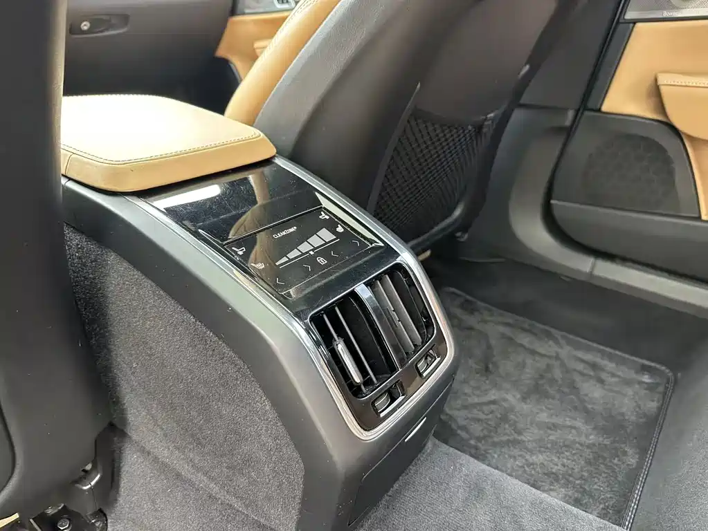 Volvo S90 2019 T5 Inscription