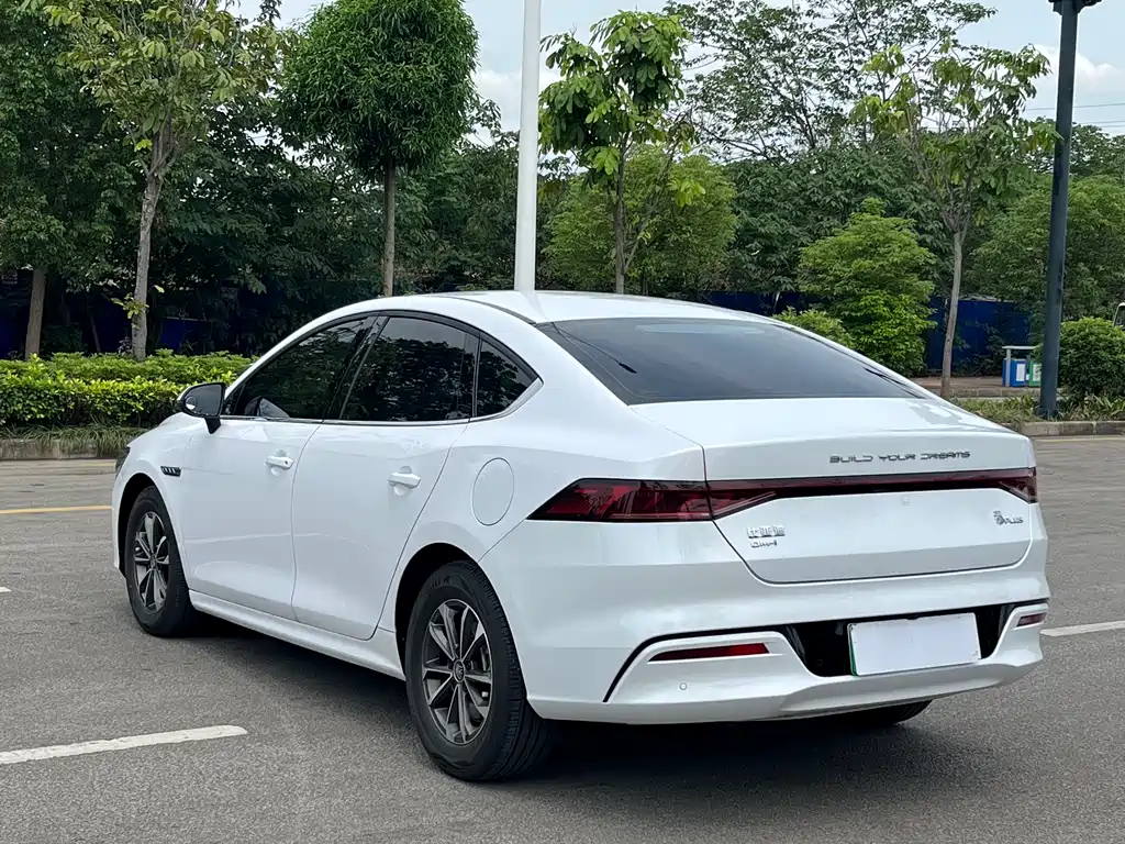 BYD Qin PLUS 2021 DM-i 120KM Noble Edition