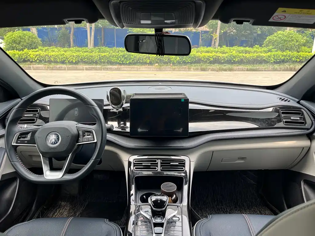 BYD Qin PLUS 2021 DM-i 120KM Noble Edition