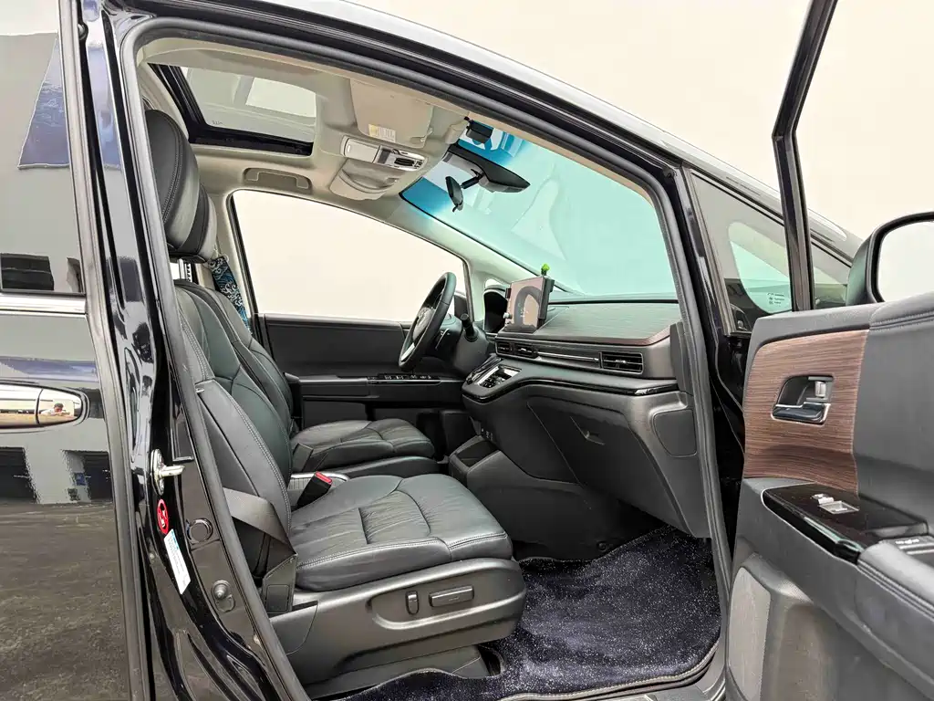 Odyssey 2022 2.0L e:HEV Sharp Enjoy Edition