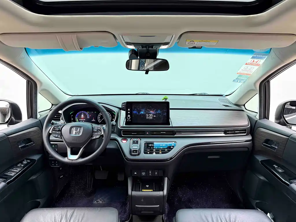 Odyssey 2022 2.0L e:HEV Sharp Enjoy Edition