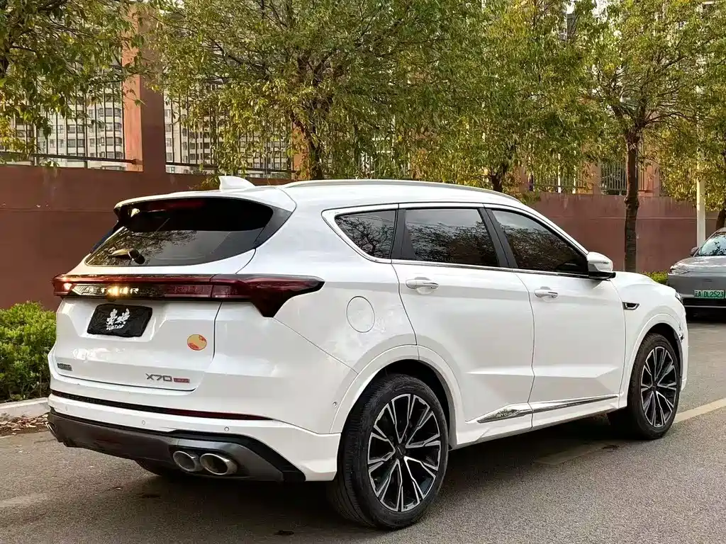 Jetour X70 PLUS 2021 1.6T DCT Chen 7-seater