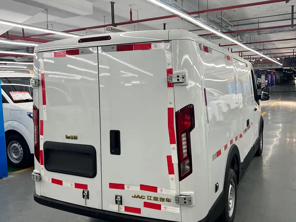 Vanbao Lu 2024 V8 Exploration Edition CATL