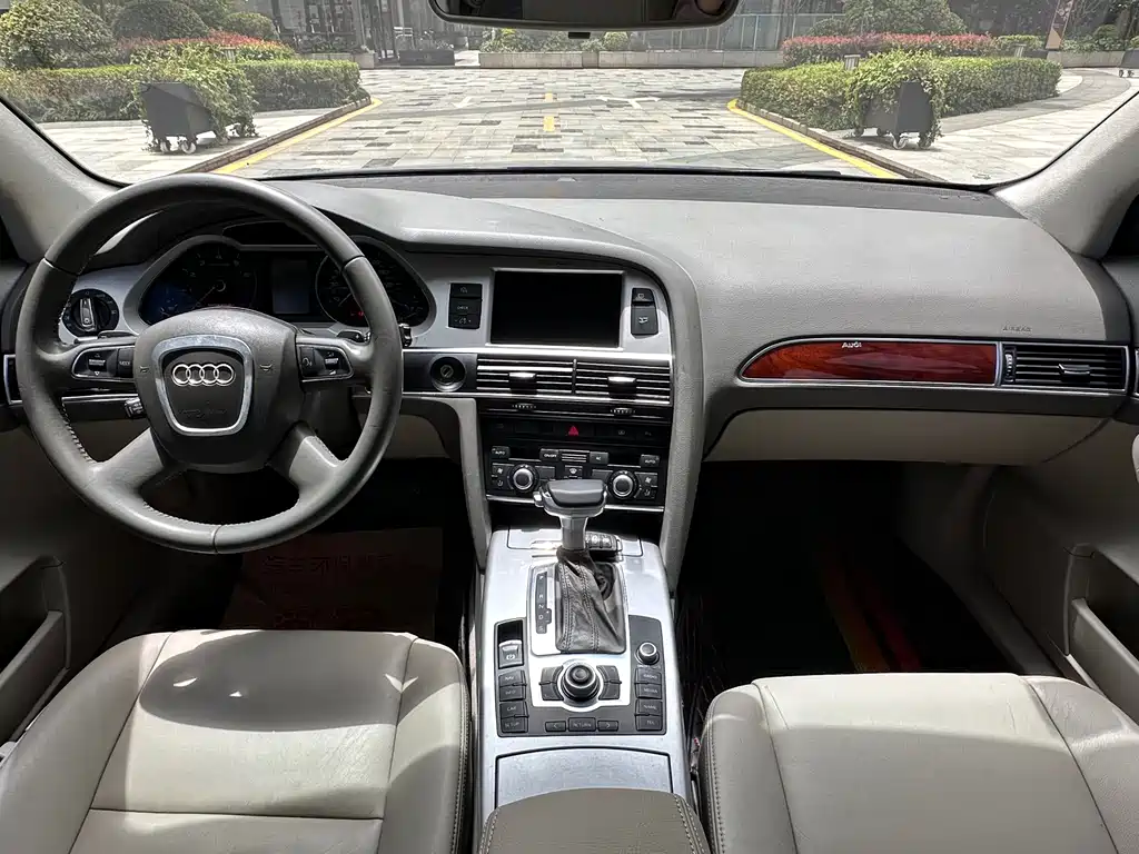 Audi A6L 2011 2.0 TFSI Automatic Standard