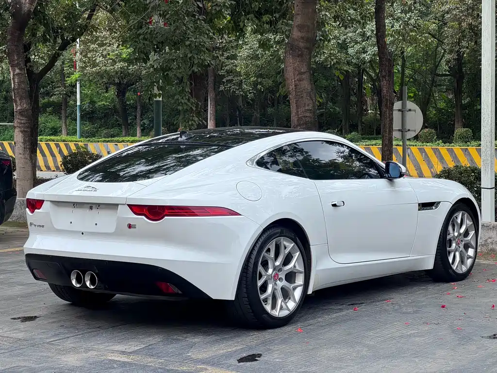 Jaguar F-TYPE 2016 3.0 SC Coupe