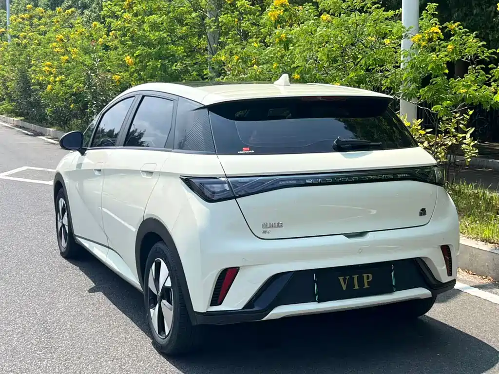 BYD Dolphin 2023 420km Fashion Edition