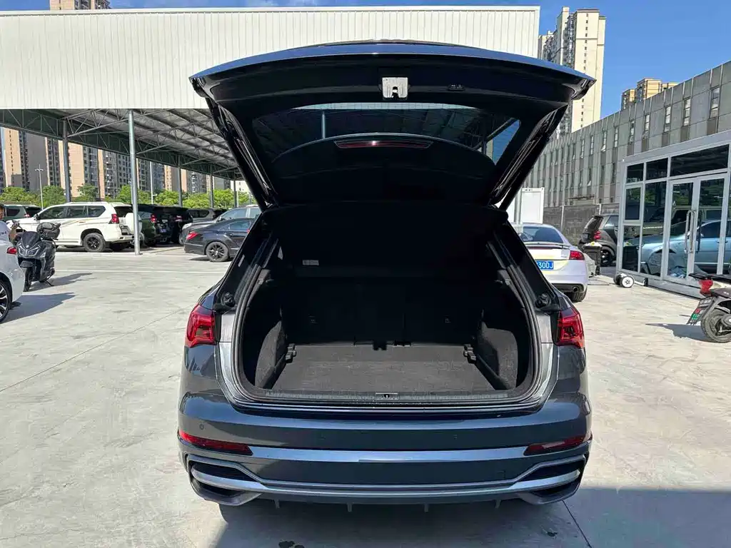Audi Q3 2022 35 TFSI Fashion Dynamic