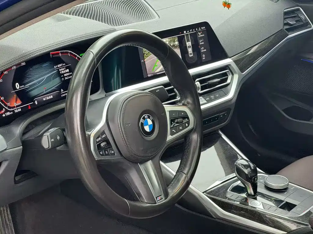 BMW 3 Series 2020 325Li M Sport Package - фото 4