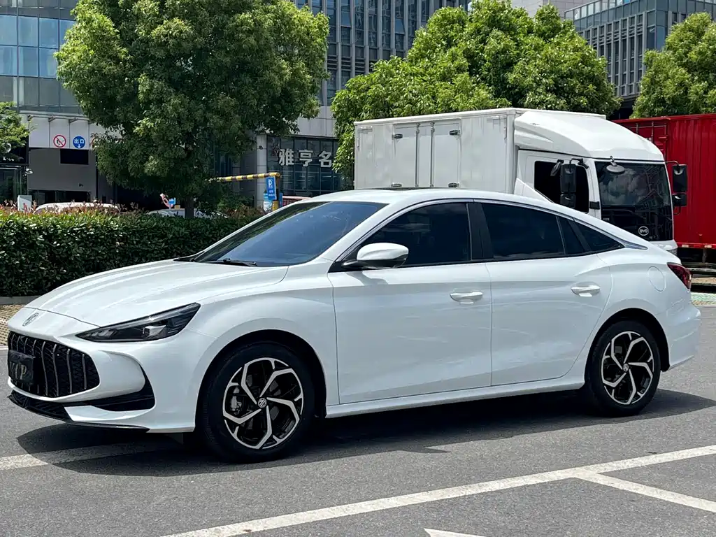 MG5 2023 300TGI DCT Flagship Edition