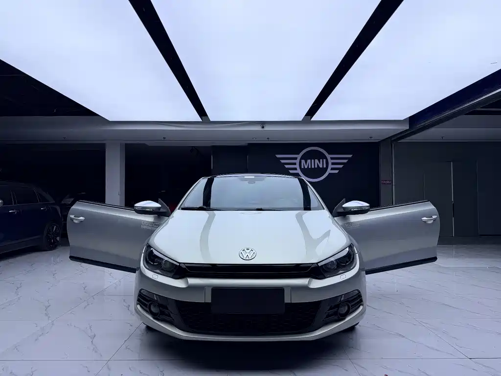 Volkswagen Scirocco 2011 2.0 TSI Luxury Edition