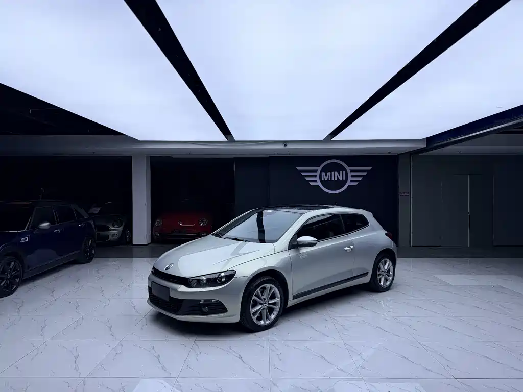 Volkswagen Scirocco 2011 2.0 TSI Luxury Edition