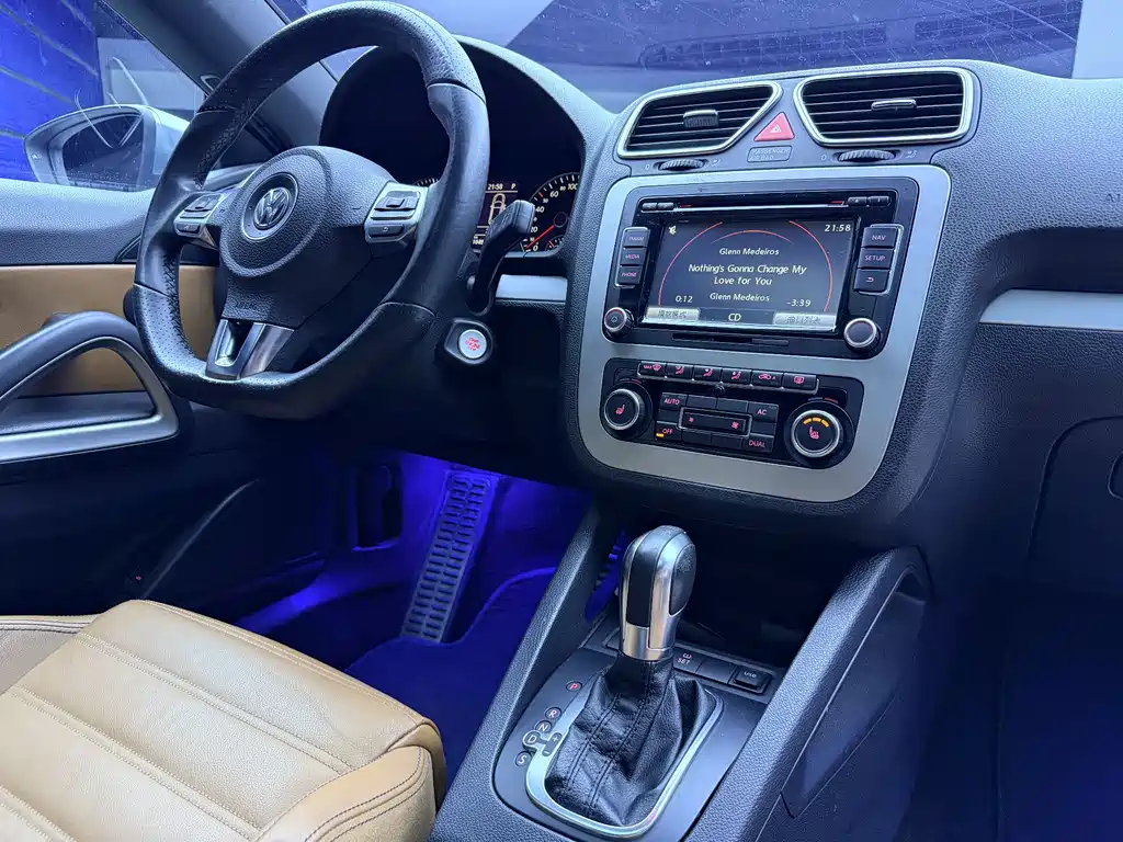 Volkswagen Scirocco 2011 2.0 TSI Luxury Edition