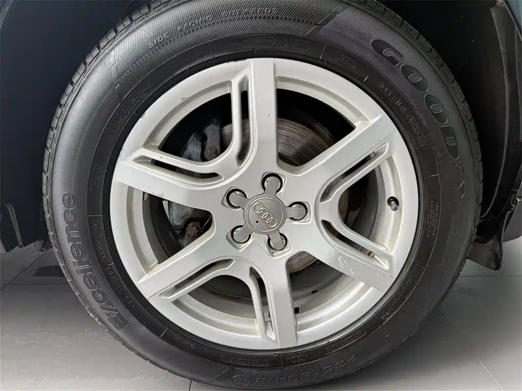 Audi Q5 2010 2.0TFSI Technical Edition