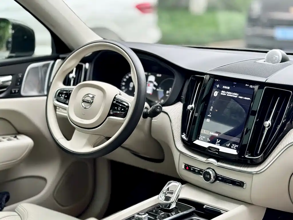 Volvo XC60 Plug-in Hybrid 2019 T8 AWD Inscription Luxury Edition China VI