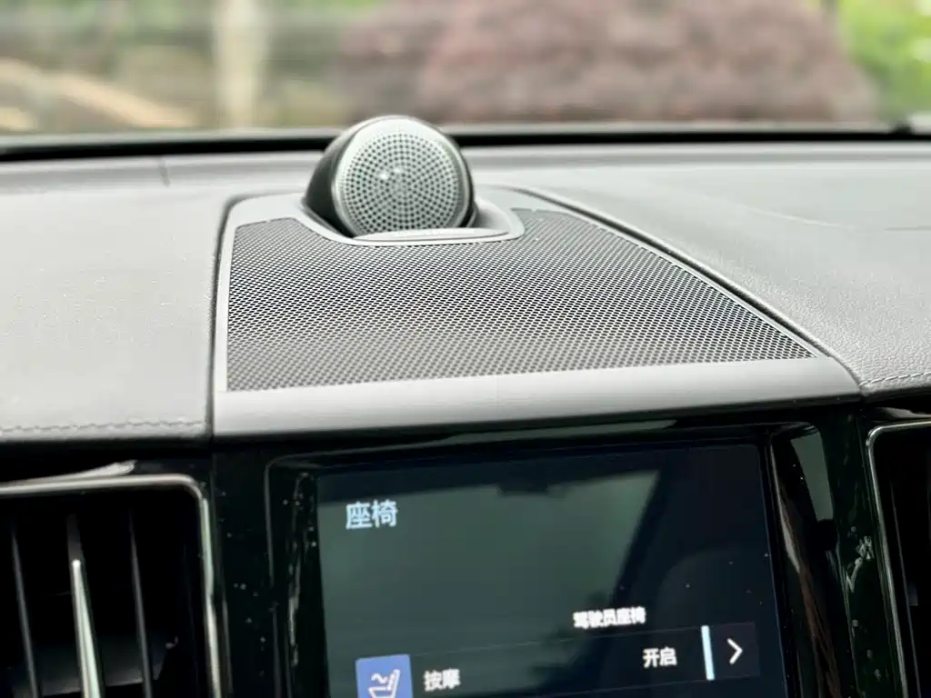Volvo XC60 Plug-in Hybrid 2019 T8 AWD Inscription Luxury Edition China VI