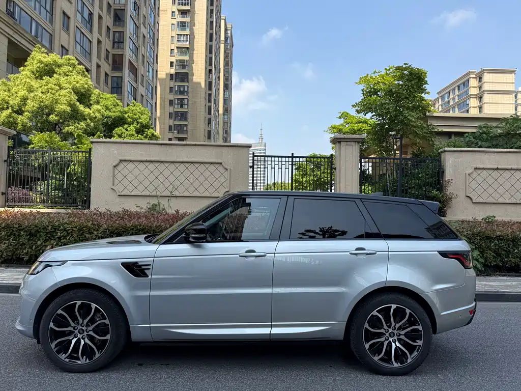 Range Rover Sport 2021 3.0 L6 Dynamic Black Edition