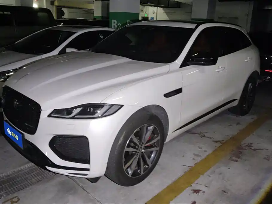 Jaguar F-PACE 2024 P250 R-Dynamic SE