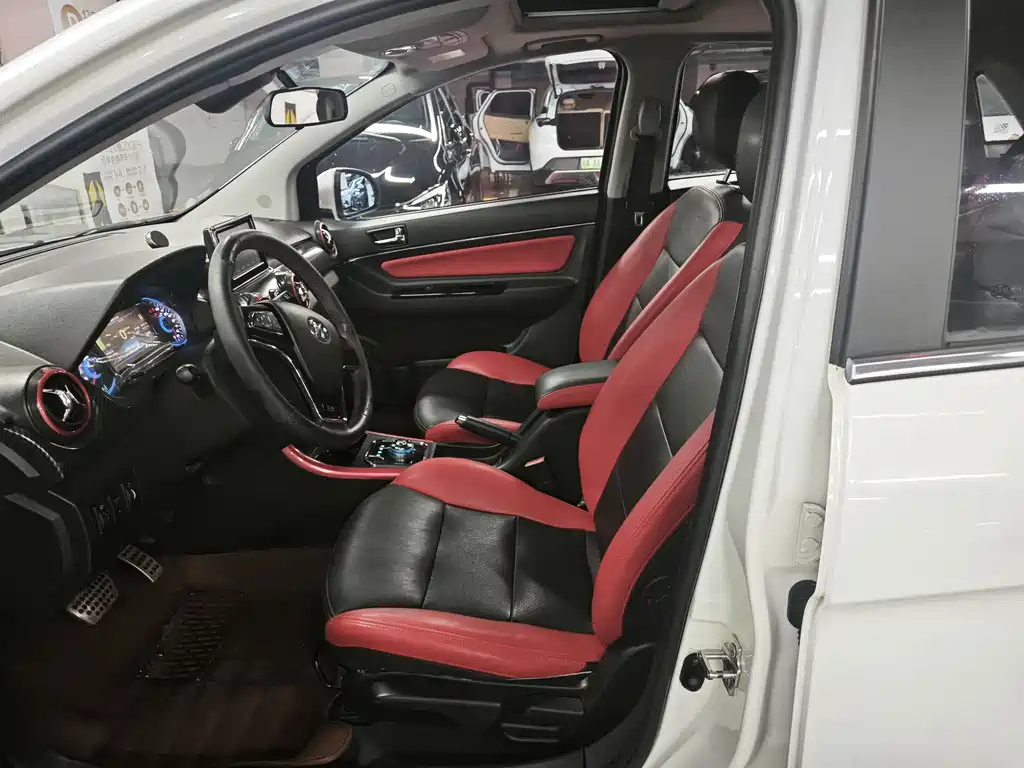BAIC New Energy EX 2016 EX200 Le Ku Edition