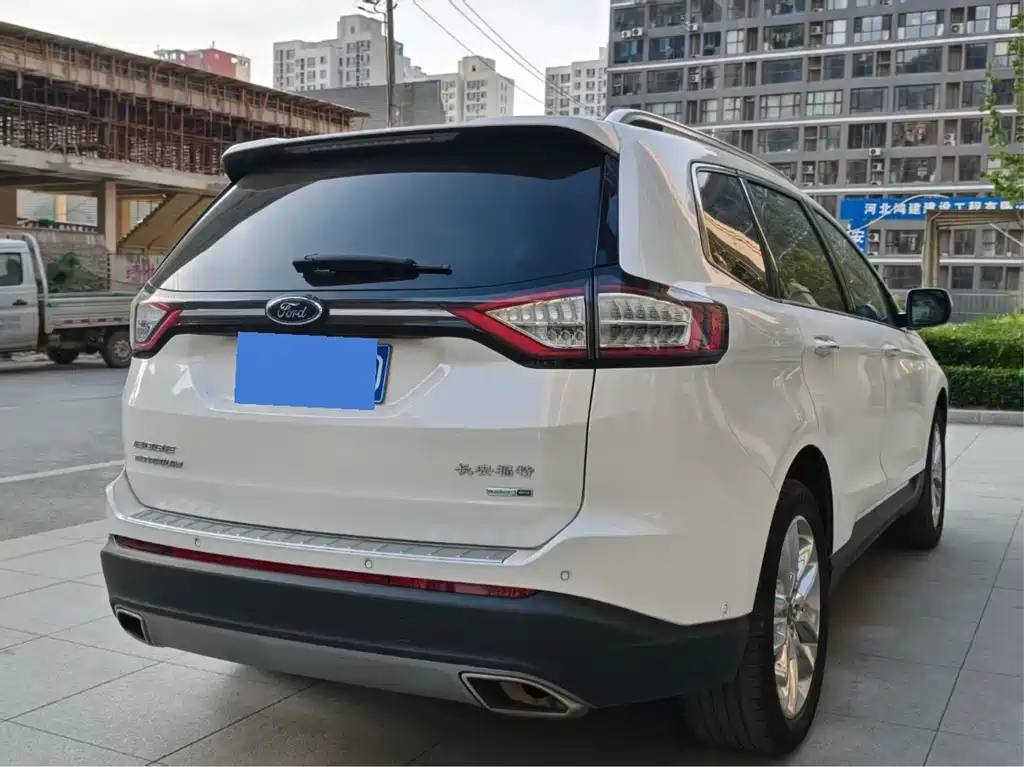 Ford Edge 2015 2.0T GTDi AWD Titanium