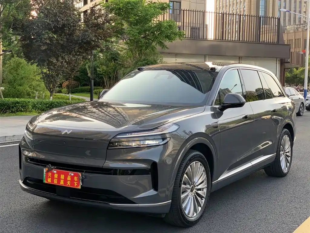 Onvo L90 2025 Max 6-Seater