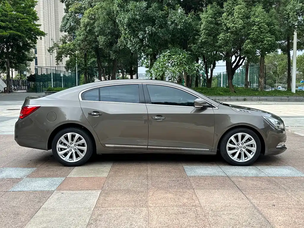 Buick LaCrosse 2013 2.0T SIDI Flagship
