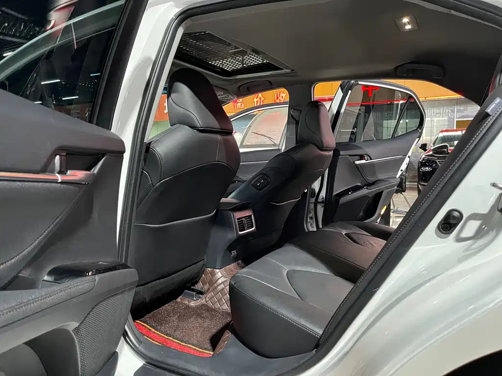 Camry 2023 2.0GVP Leading Edition