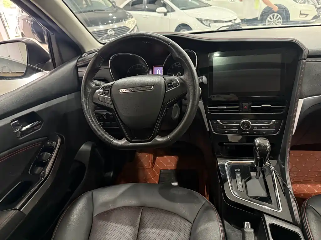 Venucia T70 2019 2.0L CVT Ruixiang Edition China VI
