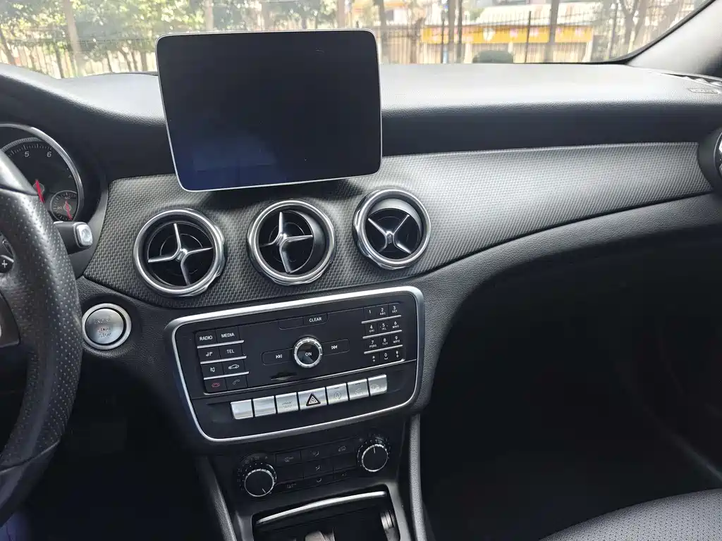 Mercedes-Benz GLA 2018 GLA 200 Dynamic