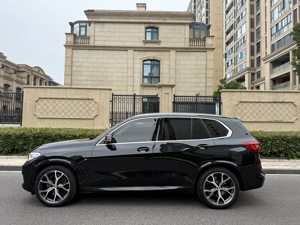 BMW X5 2019 xDrive40i Premium M Sport Package