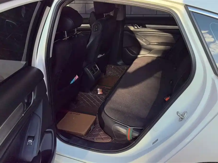 Accord 2018 Hybrid 2.0L Sharp Leading Edition China V
